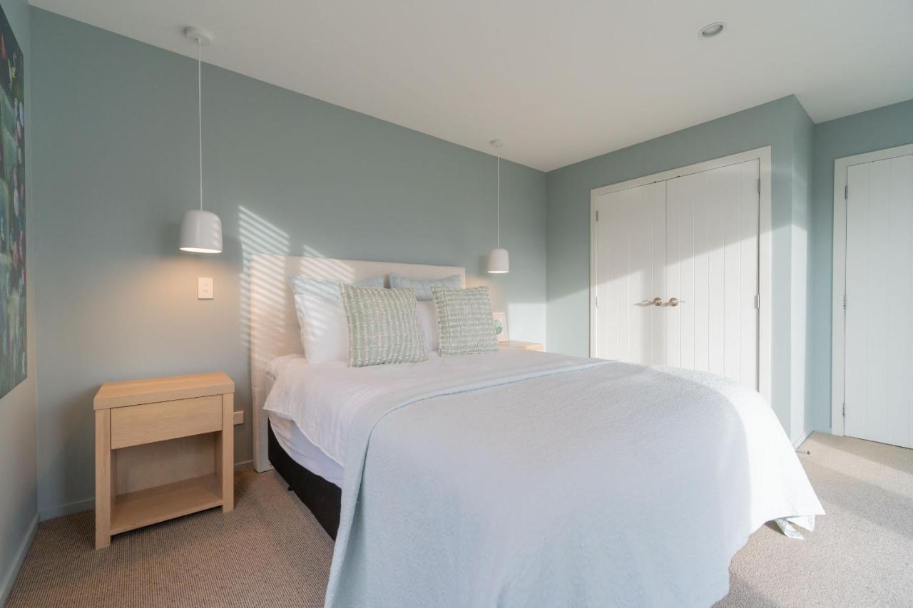 Southland Sounds - Te Anau Holiday Home エクステリア 写真