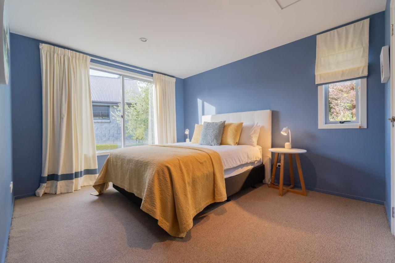 Southland Sounds - Te Anau Holiday Home エクステリア 写真